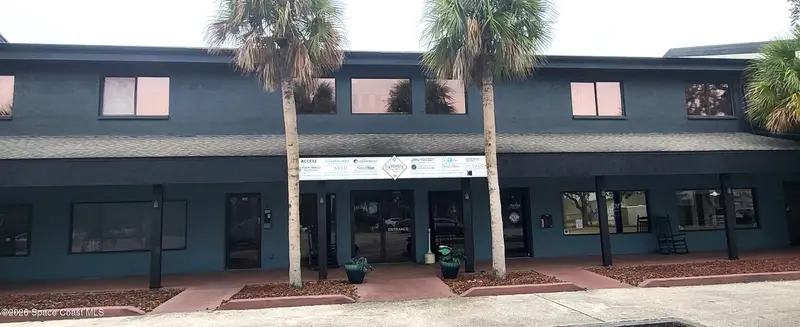 2425 N Courtenay Parkway 7, FL