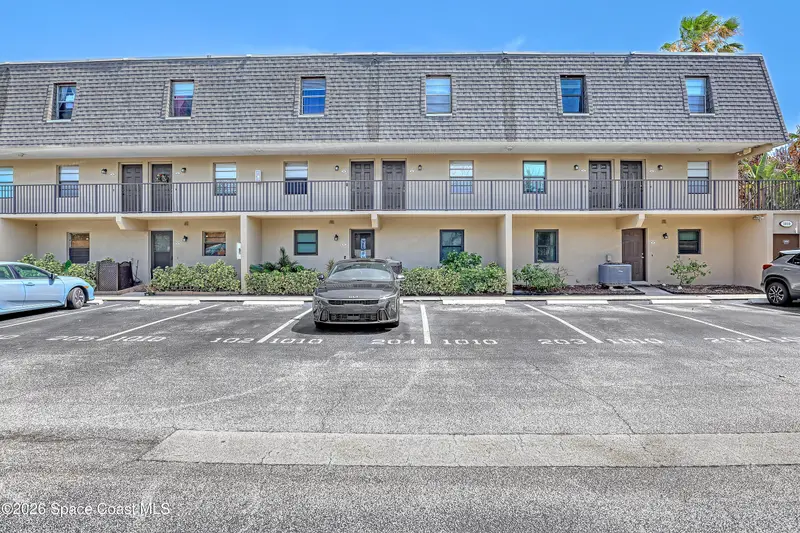 1010 Pine Tree Drive 202, Indian Harbour Beach, Fl 32937, FL