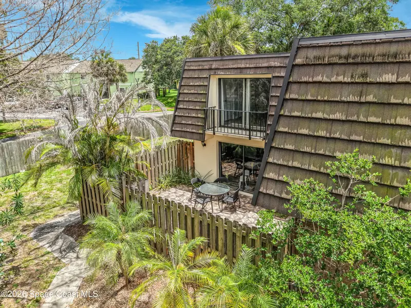 3913 Vista Oaks Circle Ne, Palm Bay, Fl 32905, FL