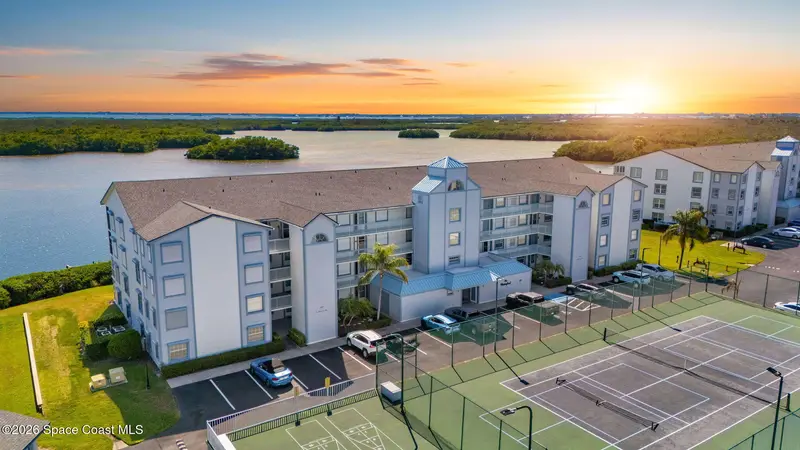 660 S Brevard Avenue 1511, Cocoa Beach, Fl 32931, FL