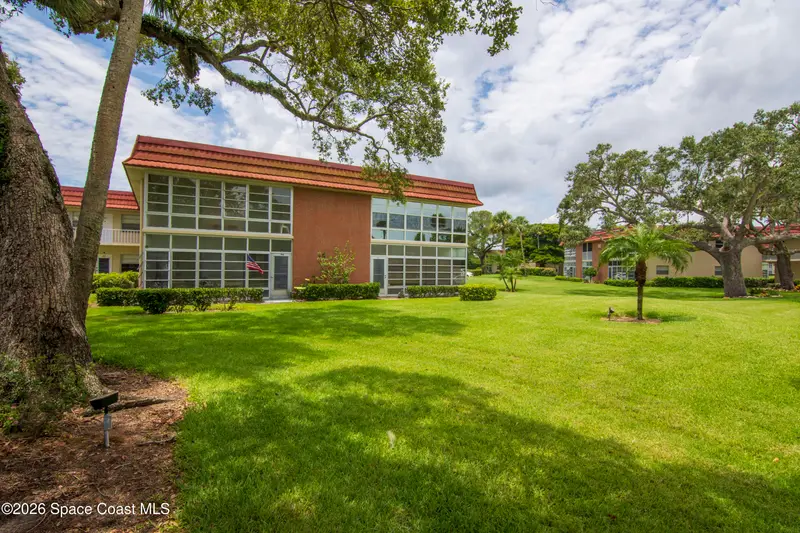 61 Woodland Drive 107, Vero Beach, Fl 32962, FL
