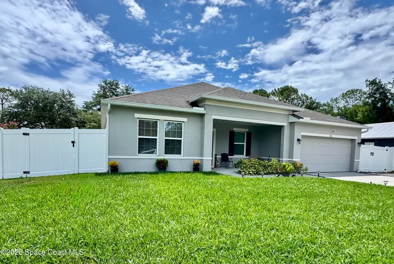 8066 104th Avenue, Vero Beach, Fl 32967, FL
