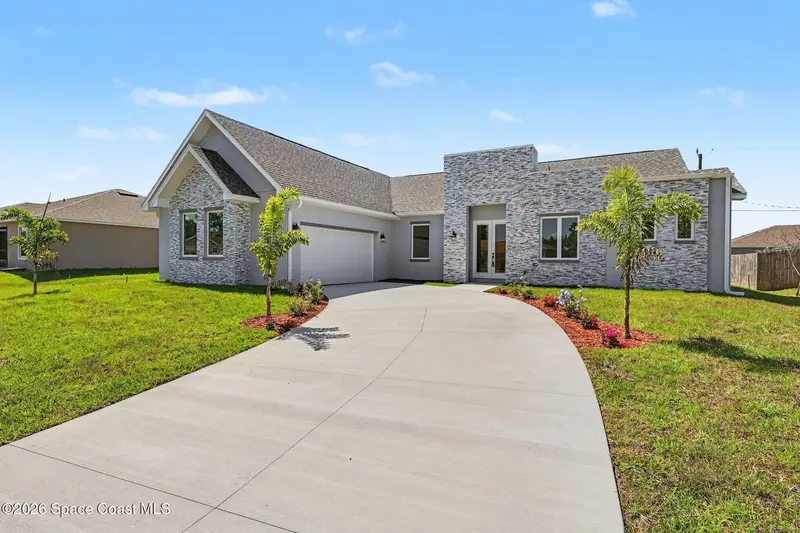 2062 Sw O'Connel Avenue, Palm Bay, Fl 32908, FL