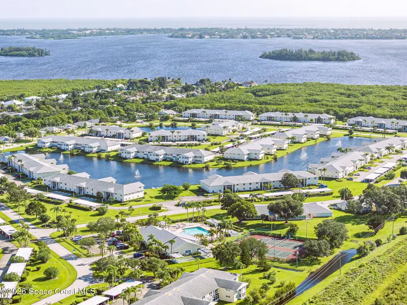 464 Grove Isle Circle, Vero Beach, Fl 32962, FL