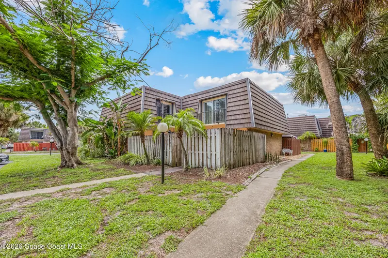 2715 Vista Oaks Circle Ne, Palm Bay, Fl 32905, FL