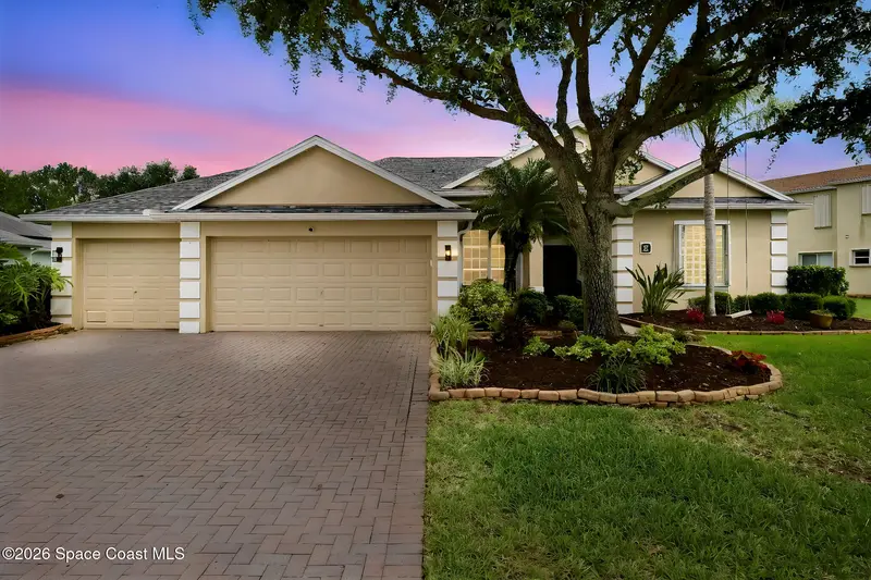 Bayside Lakes listing