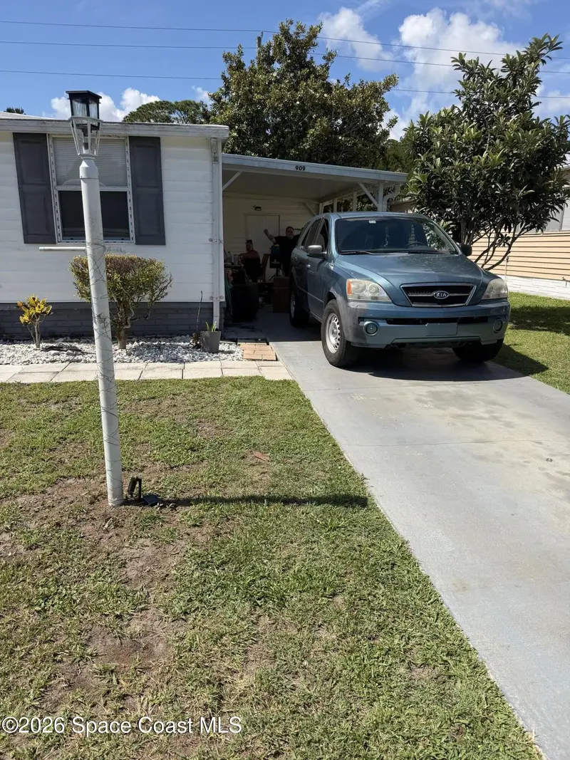909 Vireo Drive, Barefoot Bay, Fl 32976, FL