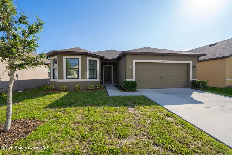 Mims & Scottsmoor listing