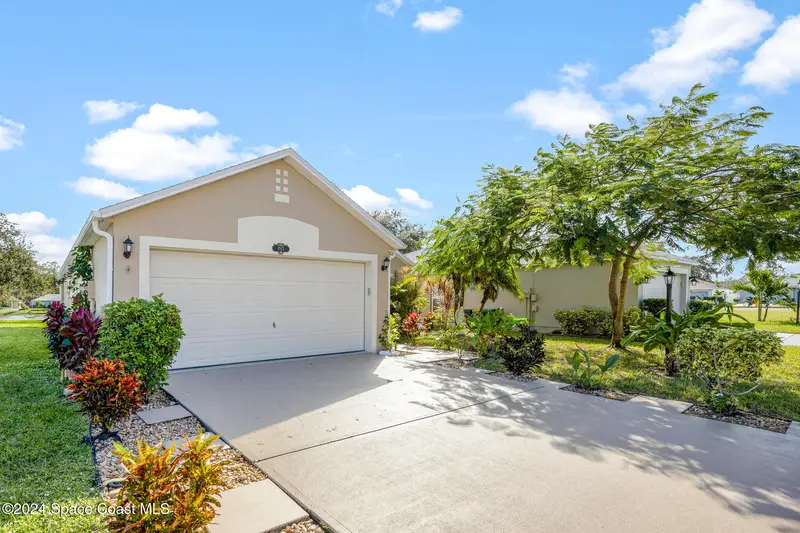 1515 Vista Lake Circle, Melbourne, Fl 32904, FL