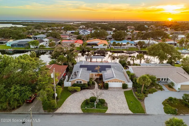 27 Westview Lane, Cocoa Beach, Fl 32931, FL