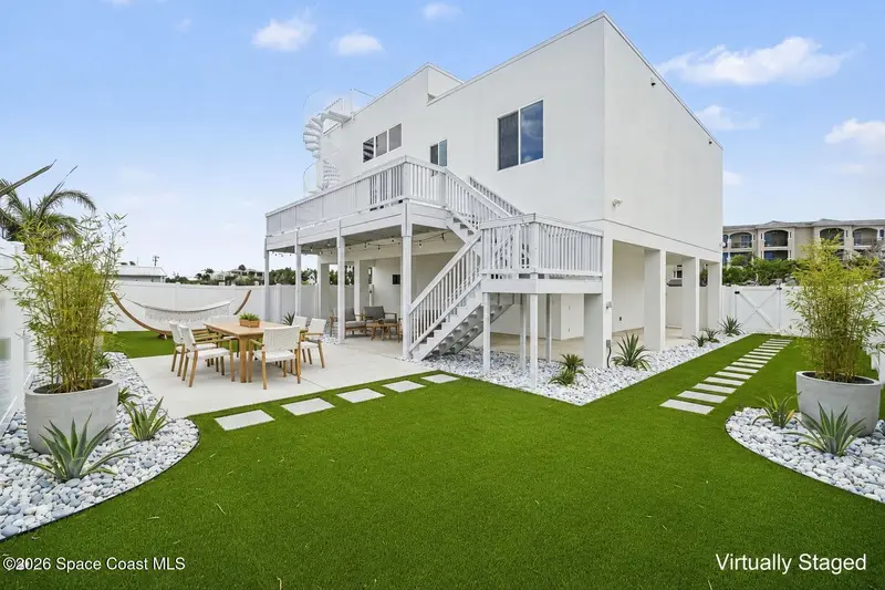 2031 S Orlando Avenue, Cocoa Beach, Fl 32931, FL