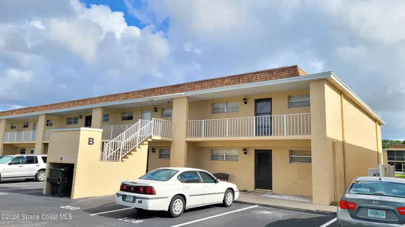 2135 N Courtenay Parkway 209, Merritt Island, Fl 32953, FL