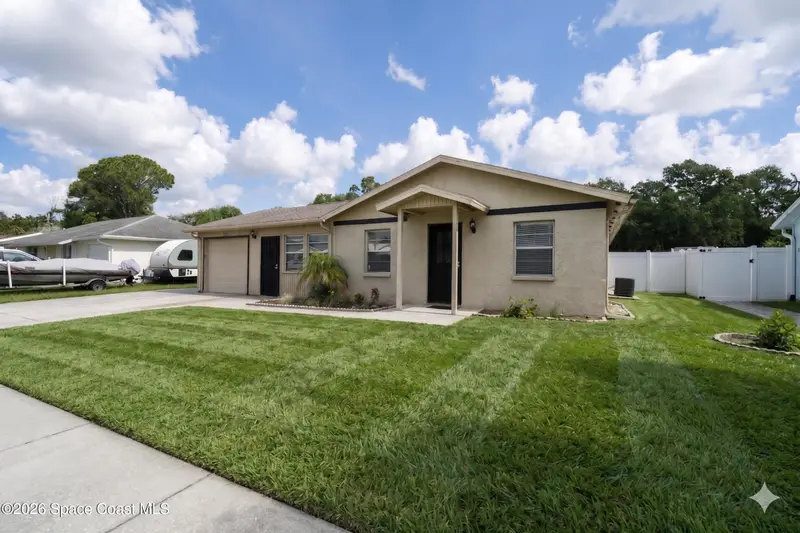2882 Pembroke Road, Melbourne, Fl 32935, FL