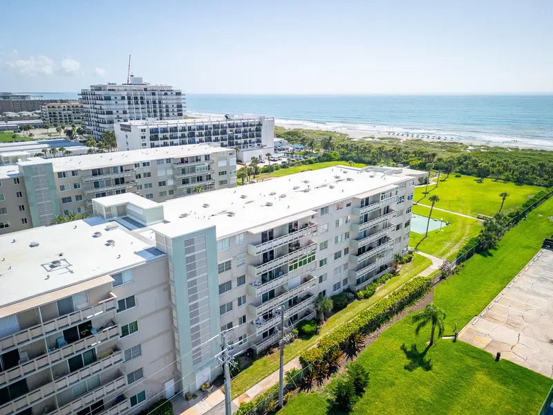 2020 N Atlantic Avenue S 209, Cocoa Beach, Fl 32931, FL