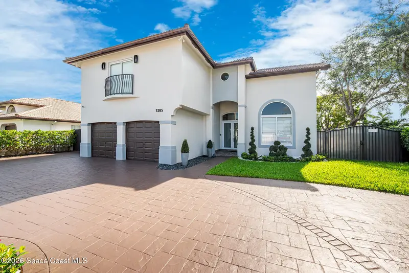 1385 Sw 143rd Court, Miami, Fl 33181, FL