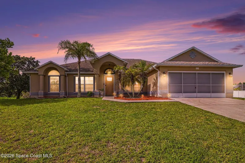 536 (530) Fort Pierce Street Sw, FL