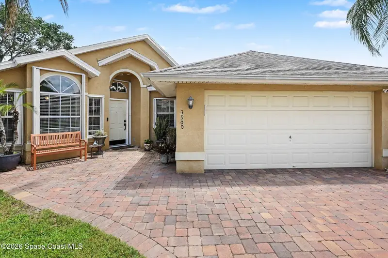 3900 Saint Armens Circle, Melbourne, Fl 32934, FL
