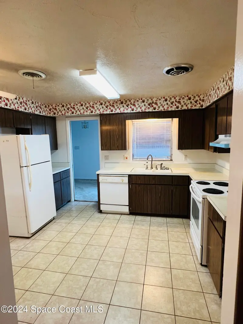 355 Bel Aire Drive S, Merritt Island, Fl 32952, FL