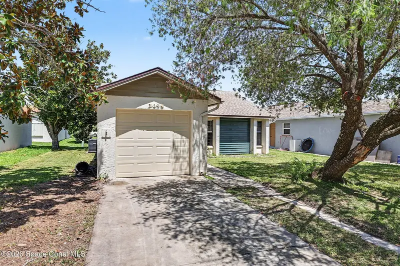 3695 Brentwood Court, Melbourne, Fl 32935, FL