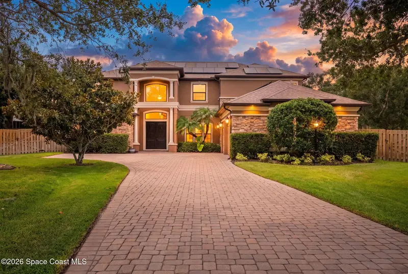 1975 Botanica Circle, Melbourne, Fl 32904, FL