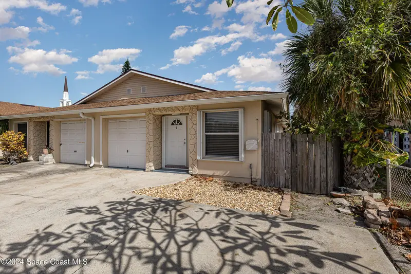 871 S Orlando Avenue, Cocoa Beach, Fl 32931, FL