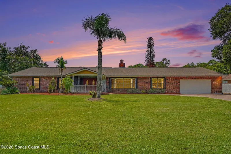 4457 Parkway Drive, Melbourne, Fl 32934, FL