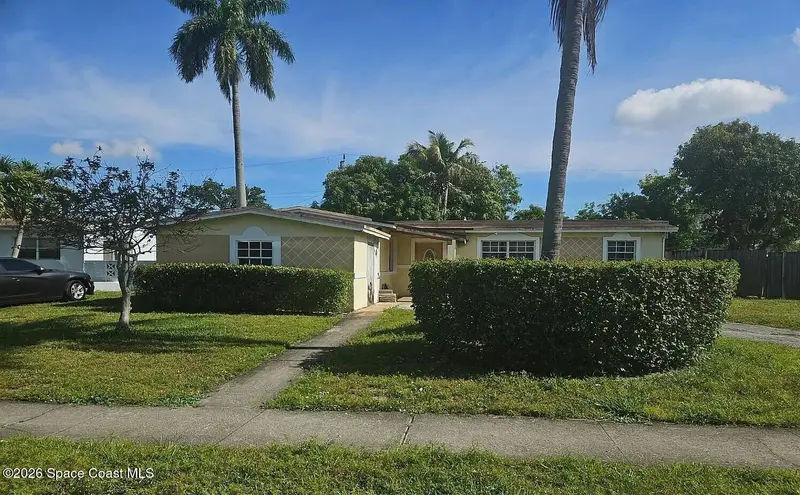 4921 Nw 11th Place, Lauderhill, Fl 33351, FL