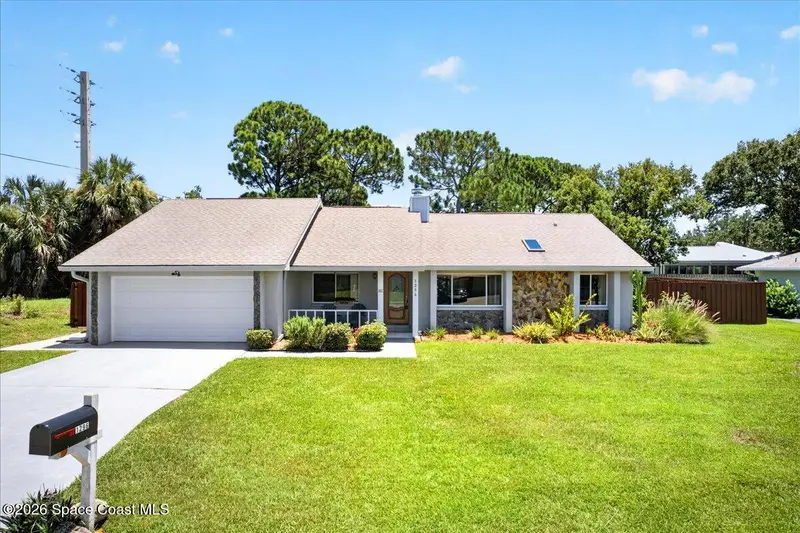 1296 Harbor Town Circle, Melbourne, Fl 32940, FL