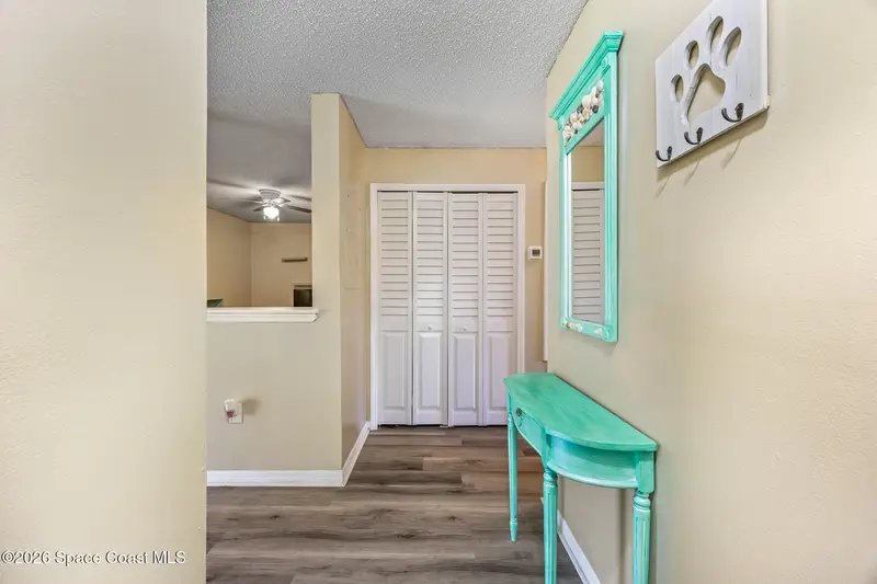 275 Spring Drive 4, FL