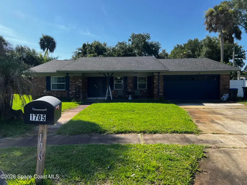 1705 S Lilac Circle, FL