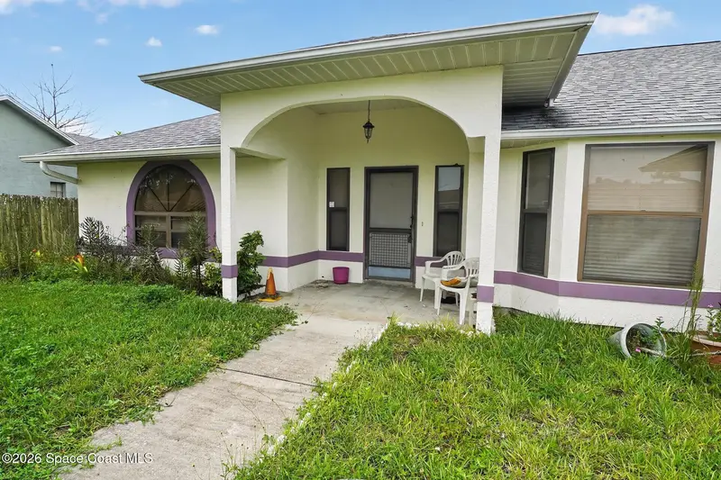 1306 Camas Avenue Nw, Palm Bay, Fl 32907, FL