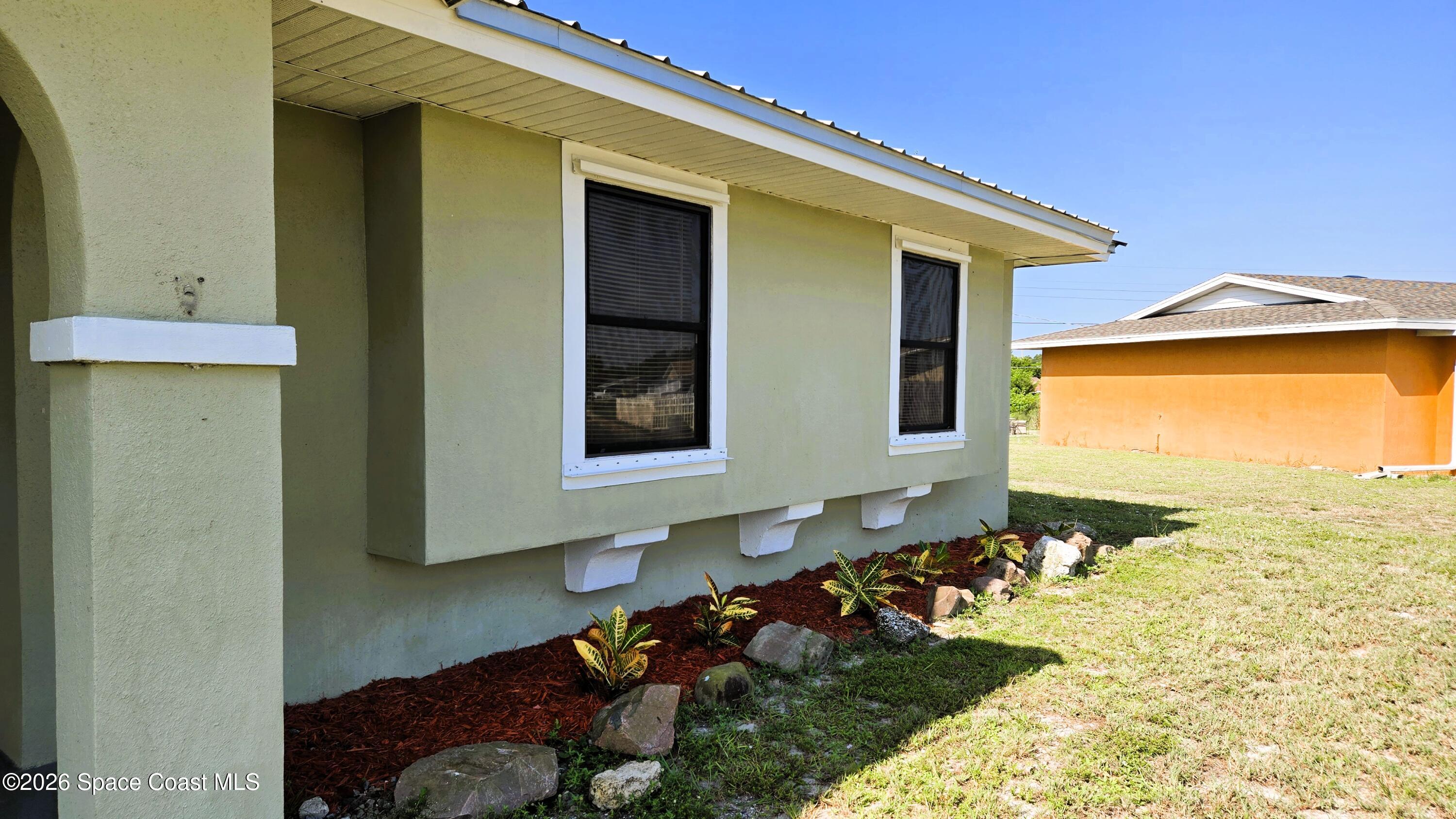 940 Bacon Circle Ne, Palm Bay, Fl 32905, FL