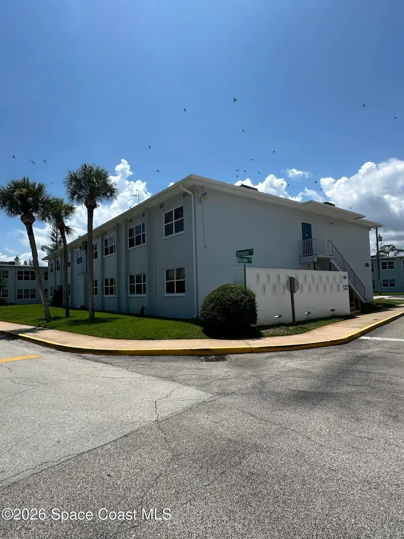 225 Buccaneer Avenue C2-102, Merritt Island, Fl 32952, FL