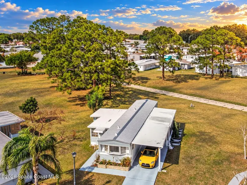 294 Fantasy Court Ne, FL