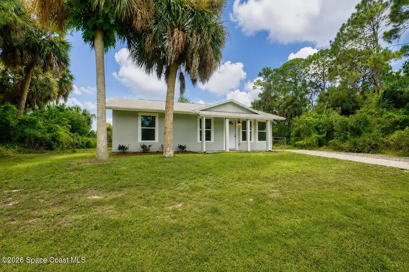 1076 Ivanhoe Street Nw, FL