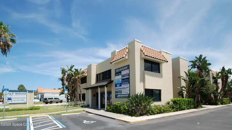 321 Ocean Avenue 206, Melbourne Beach, Fl 32951, FL