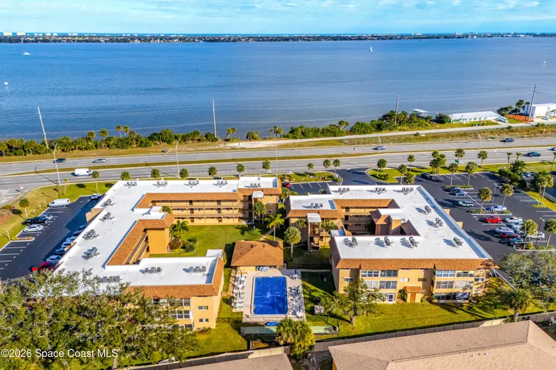 3210 N Harbor City Boulevard 307, Melbourne, Fl 32935, FL