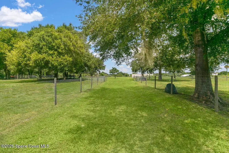 3560 Pennsylvania Avenue N, Mims, Fl 32754, FL