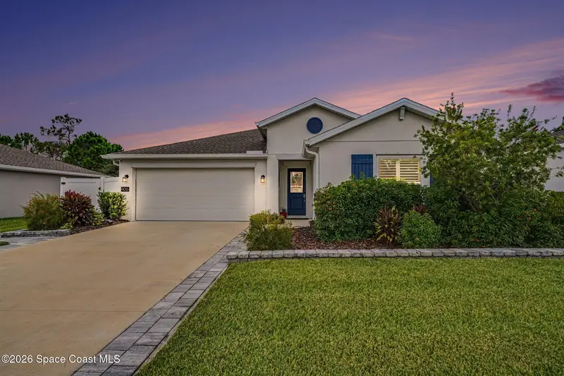 406 Three Oaks Drive, Edgewater, Fl 32141, FL