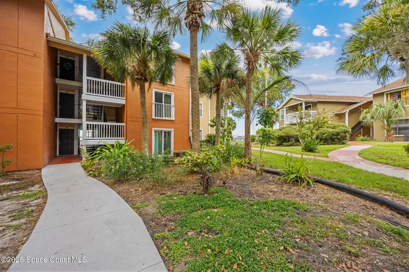 225 S Tropical Trail 624, FL