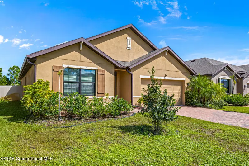 637 Old Country Road Se, FL
