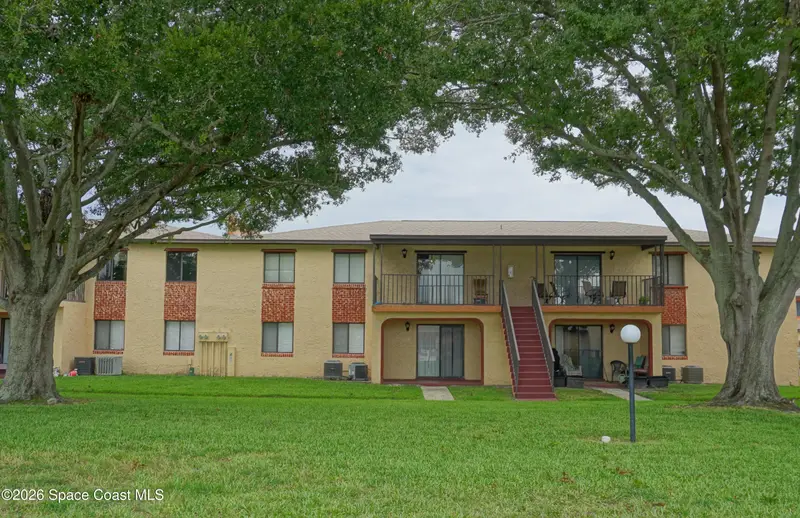 166 San Juan Circle 166, Melbourne, Fl 32935, FL