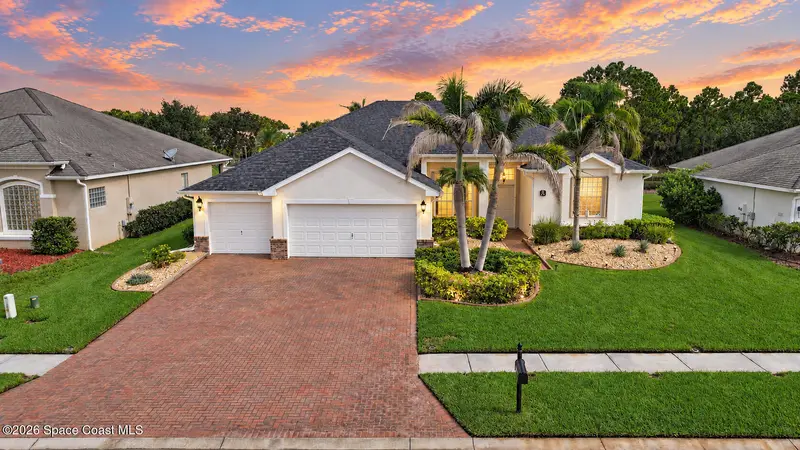 Bayside Lakes listing