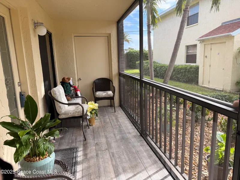 500 Catalina Road 301, FL