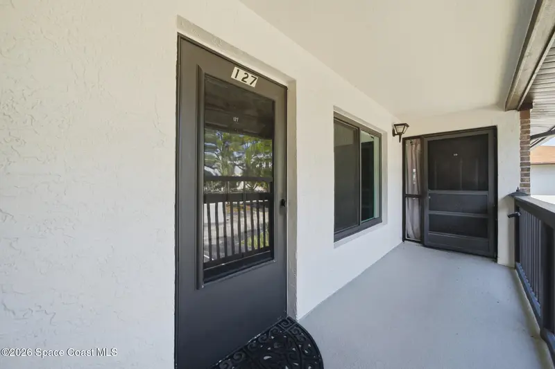 1515 Huntington Lane 127, FL