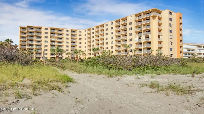 7520 Ridgewood Avenue 604, Cape Canaveral, Fl 32920, FL