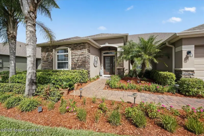 655 Gleneagles Drive Se, FL
