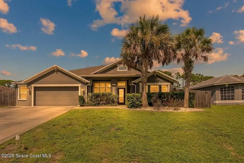 335 Evergreen Street Ne, Palm Bay, Fl 32907, FL