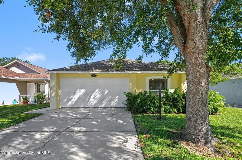 2824 Maderia Circle, Melbourne, Fl 32935, FL