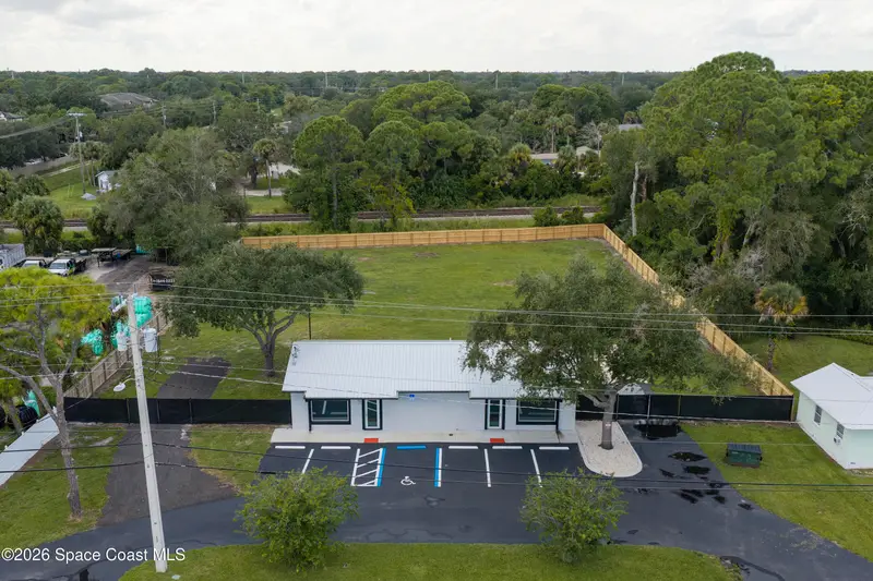 1228 S Hopkins Avenue, FL